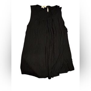 Chic Black‎ Sleeveless Blouse